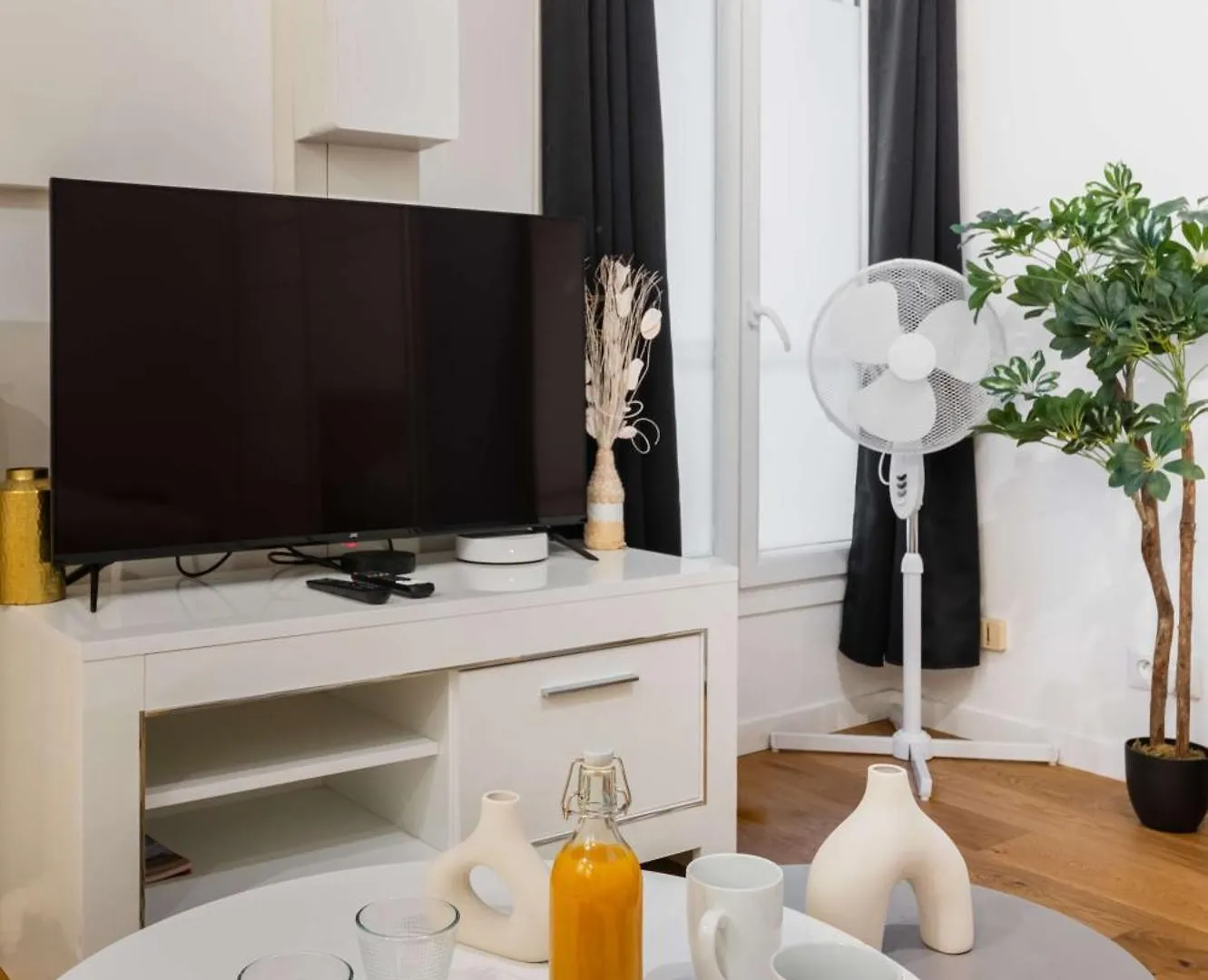 Studio Agreable Et Bien Placee - Paris 18 - 2P Francia