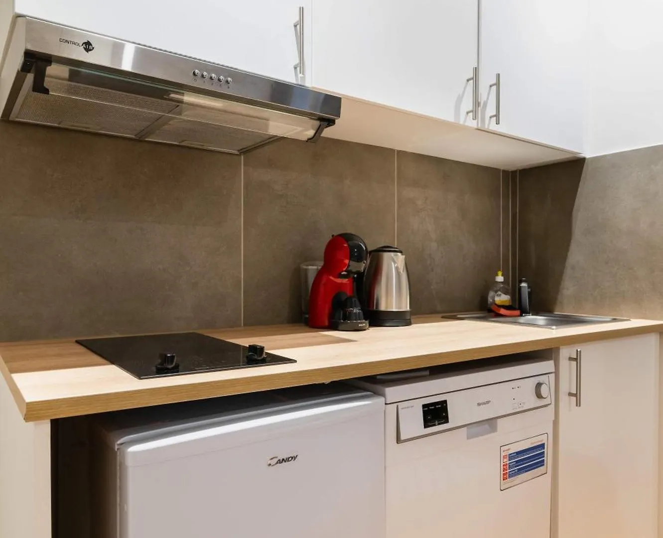 Studio Agreable Et Bien Placee - Paris 18 - 2P